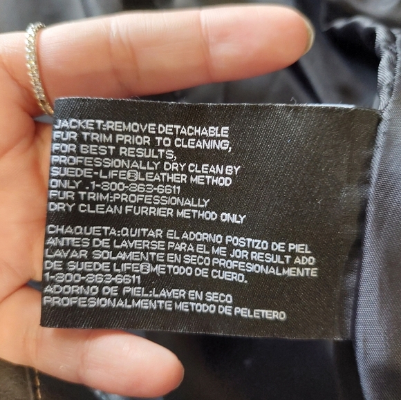 Ana Women's Black Leather Jacket with Faux Fur Collar - Picture 12 of 12